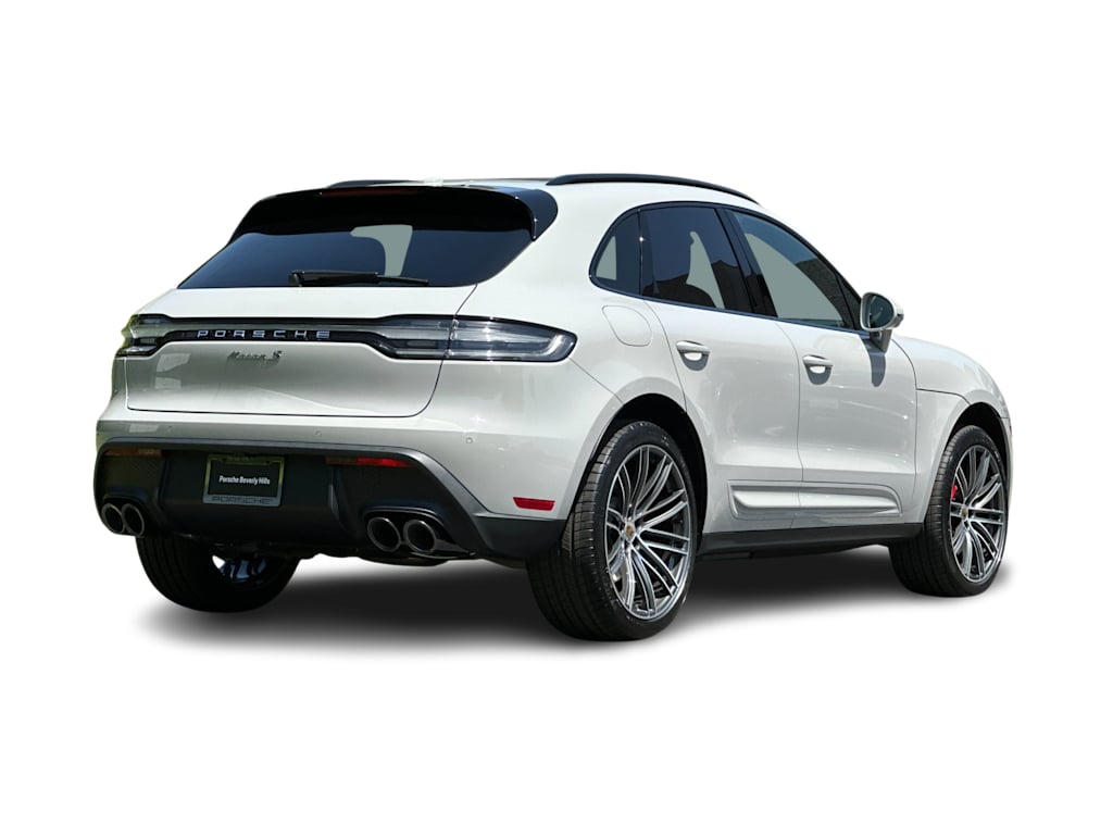 Thumbnail: 2026 Porsche Macan - 20