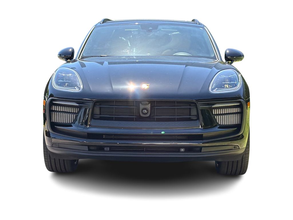 Thumbnail: 2026 Porsche Macan - 6