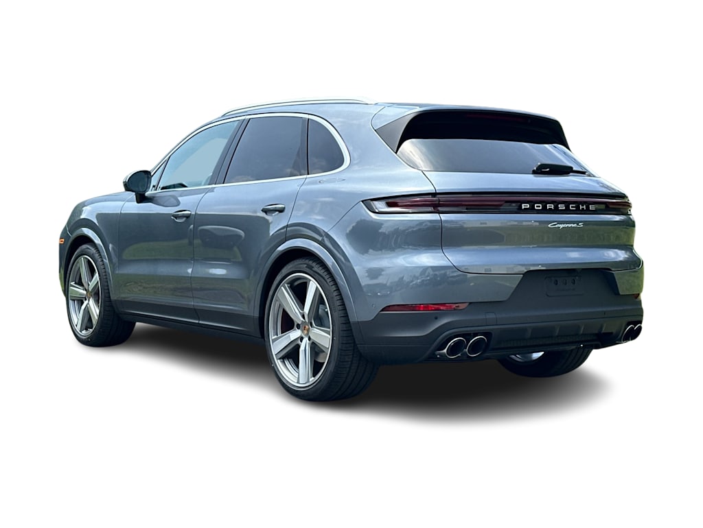 Thumbnail: 2026 Porsche Cayenne - 4