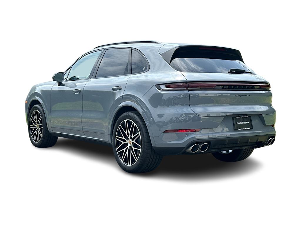 Thumbnail: 2026 Porsche Cayenne - 4