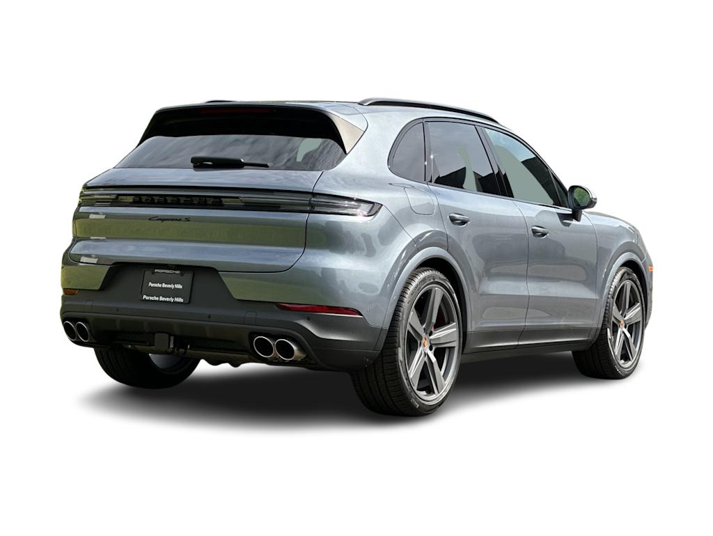 Thumbnail: 2026 Porsche Cayenne - 18