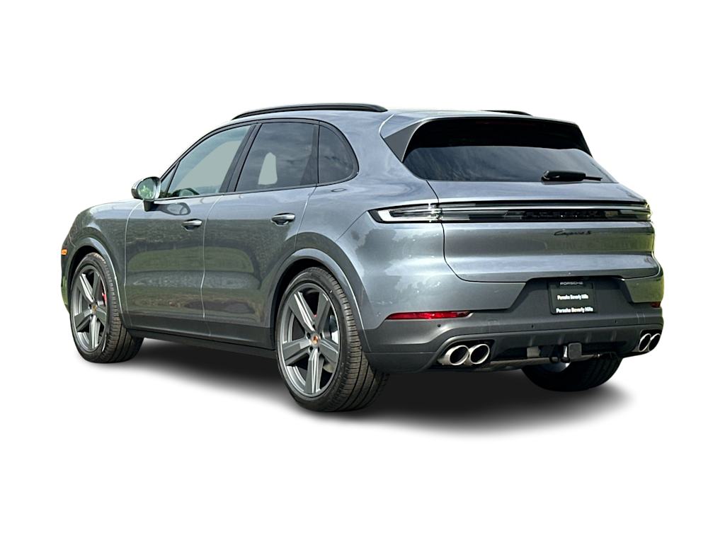 Thumbnail: 2026 Porsche Cayenne - 4