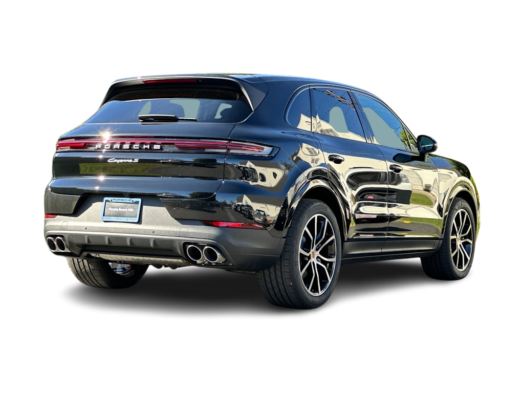 Thumbnail: 2026 Porsche Cayenne - 17