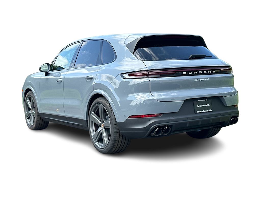 Thumbnail: 2026 Porsche Cayenne - 4