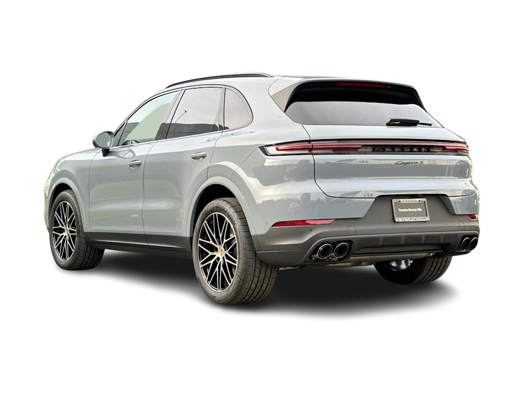 Thumbnail: 2026 Porsche Cayenne - 4