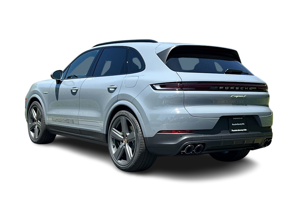 Thumbnail: 2026 Porsche Cayenne - 4
