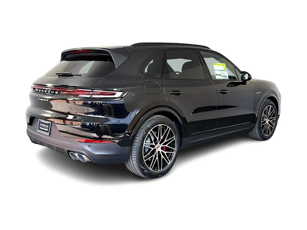 Thumbnail: 2026 Porsche Cayenne - 17