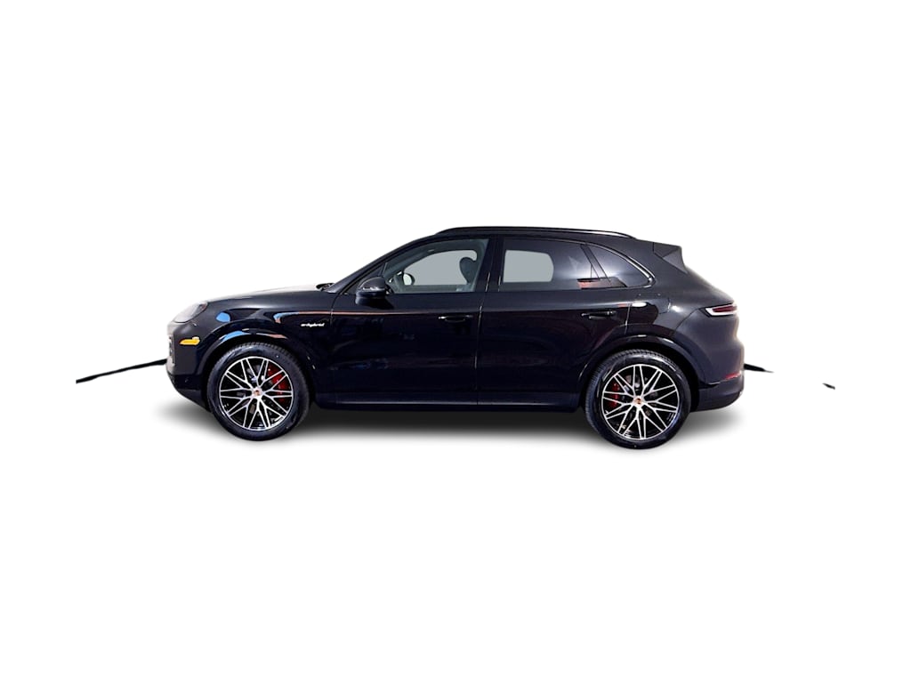 Thumbnail: 2026 Porsche Cayenne - 3