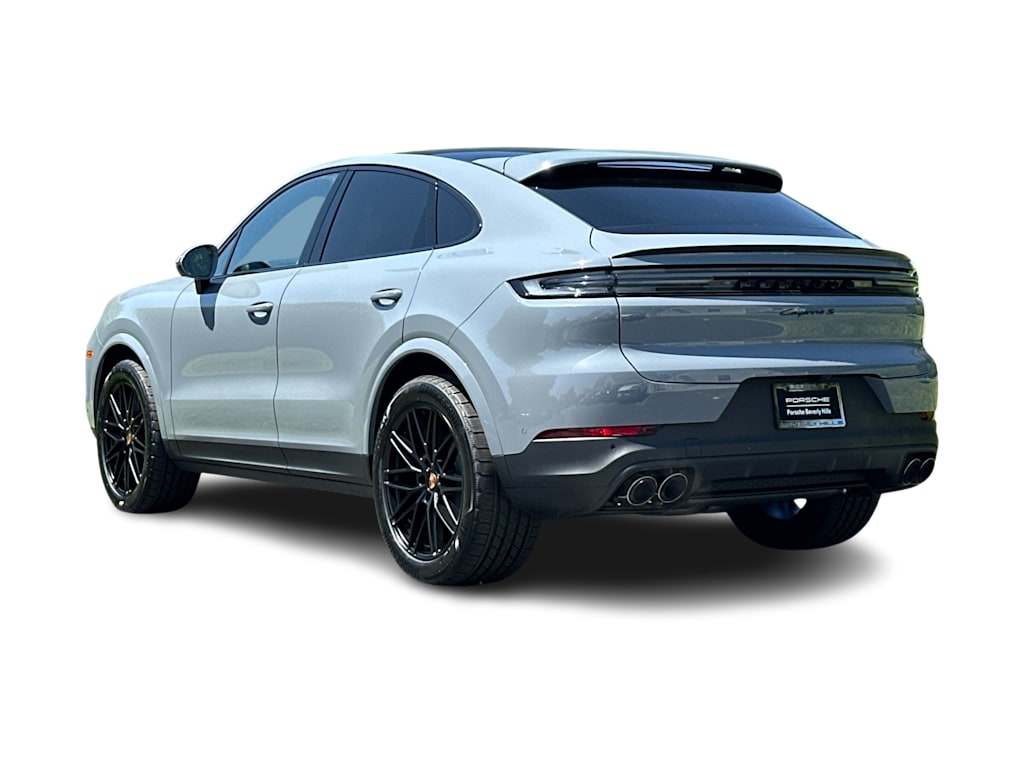 Thumbnail: 2026 Porsche Cayenne - 4