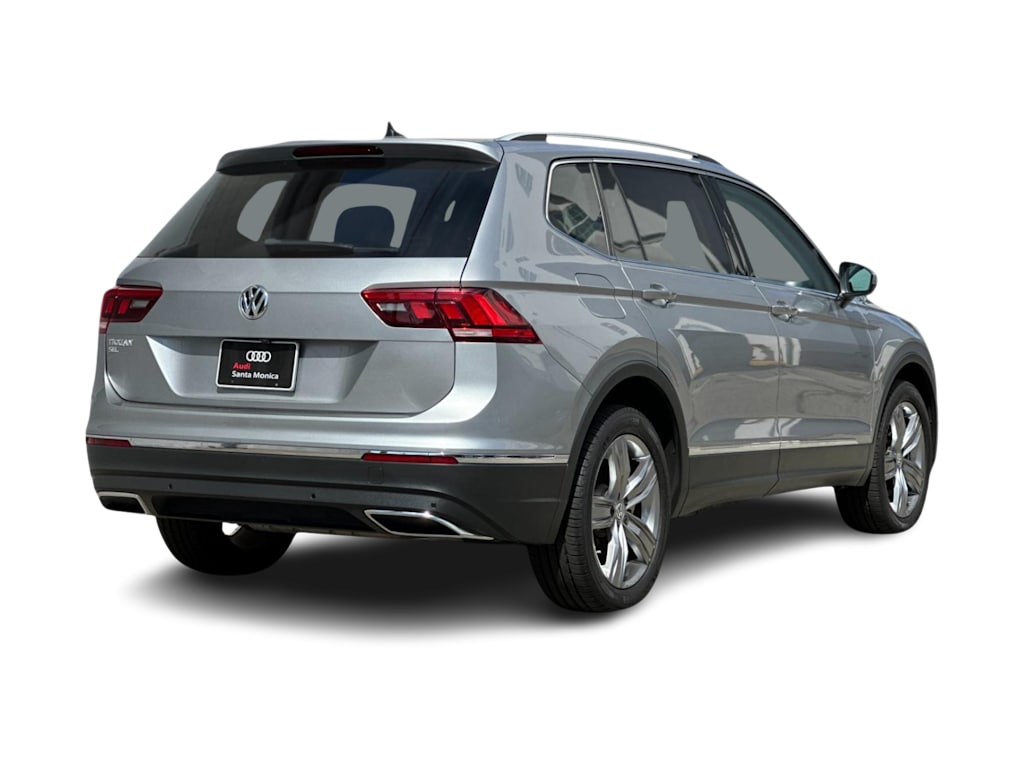 Thumbnail: 2021 Volkswagen Tiguan - 17