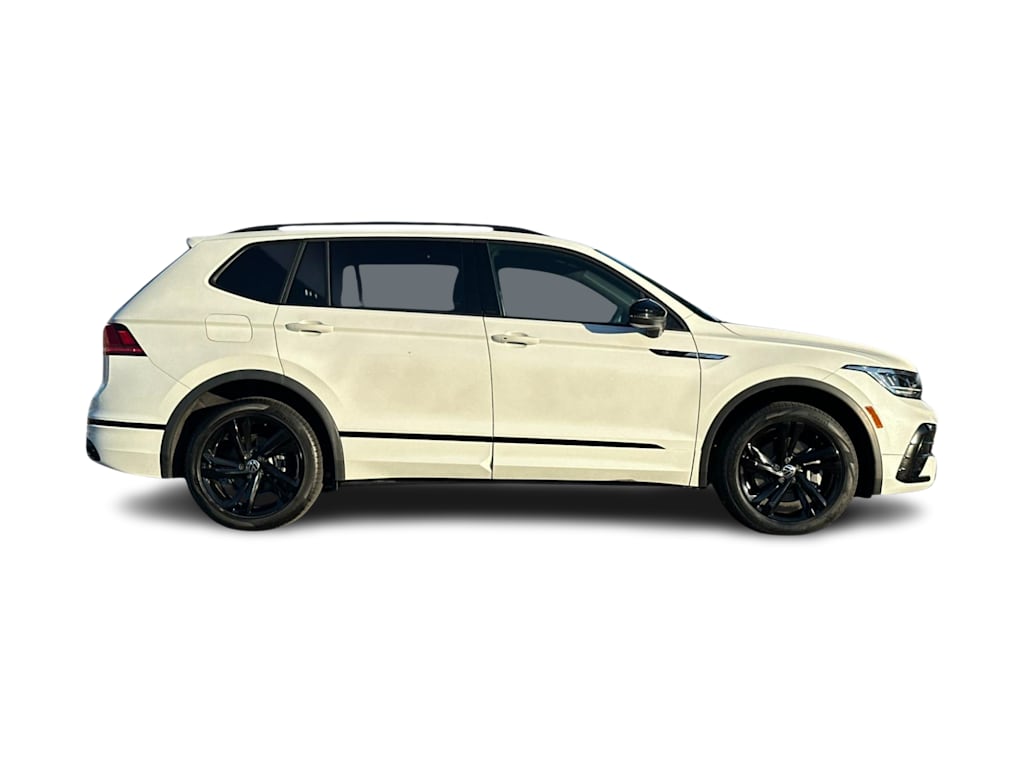 Thumbnail: 2023 Volkswagen Tiguan - 18