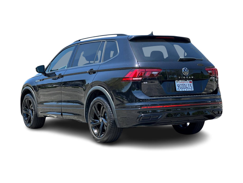Thumbnail: 2023 Volkswagen Tiguan - 4