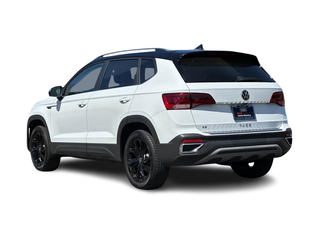 Thumbnail: 2023 Volkswagen Taos - 4