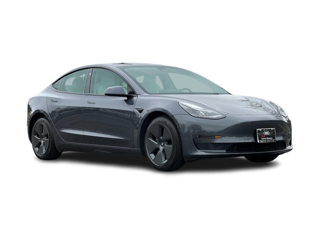 Thumbnail: 2022 Tesla Model 3 - 17