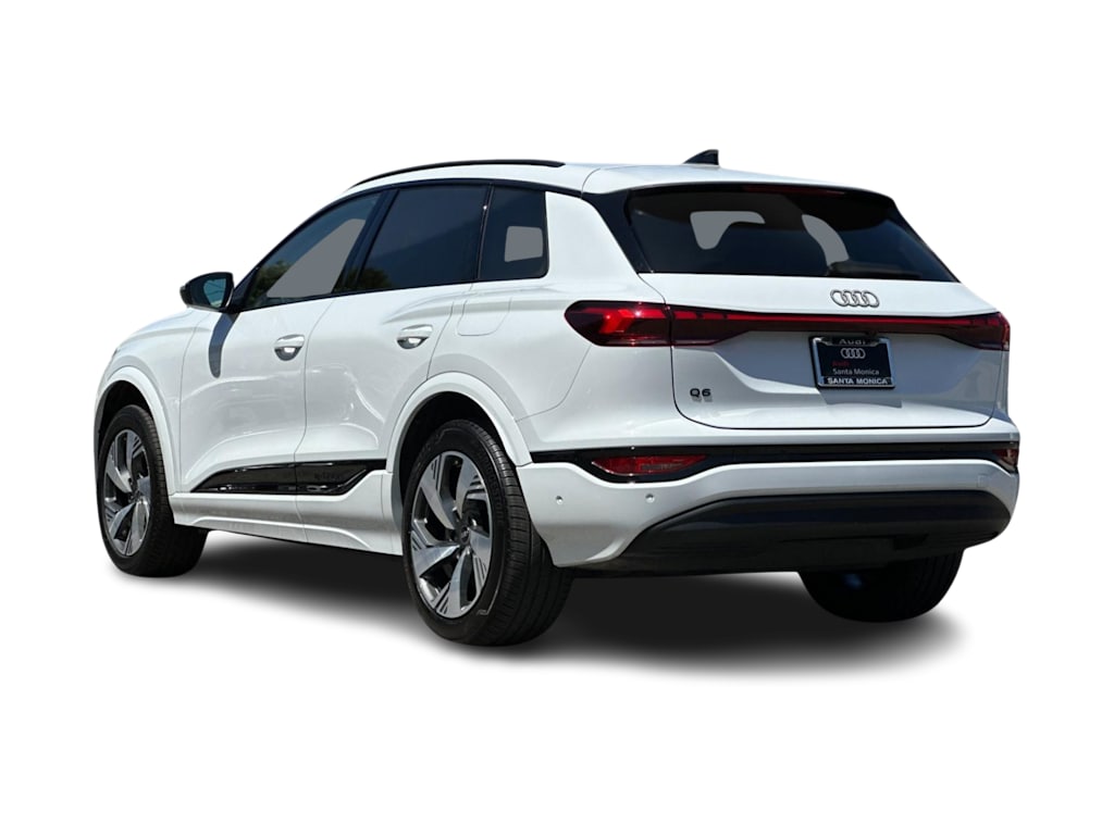 Thumbnail: 2025 Audi Q6 e-tron - 3