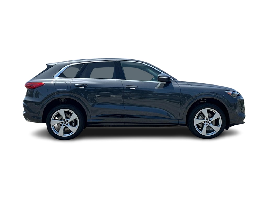 Thumbnail: 2025 Audi Q5 - 17