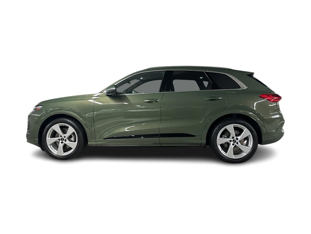 Thumbnail: 2025 Audi Q5 - 3