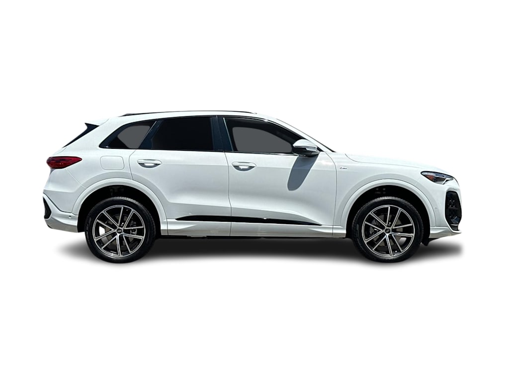 Thumbnail: 2026 Audi Q5 - 8