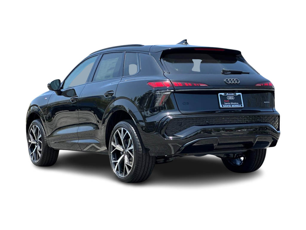 Thumbnail: 2026 Audi Q3 - 4