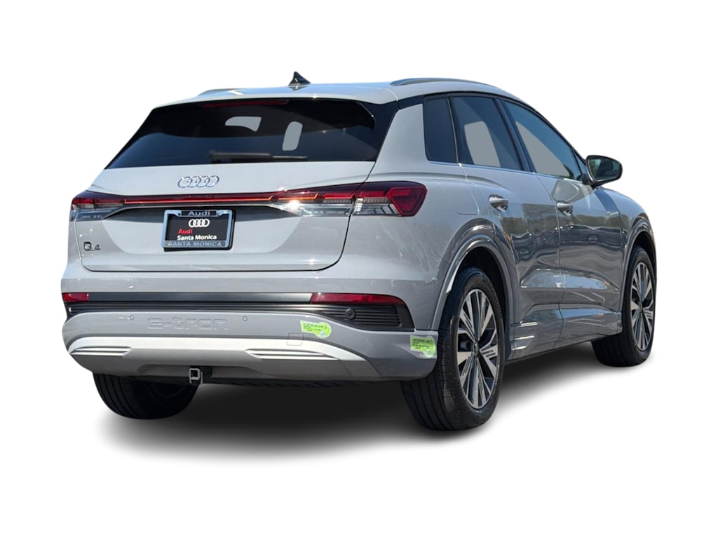 Thumbnail: 2023 Audi Q4 e-tron - 17