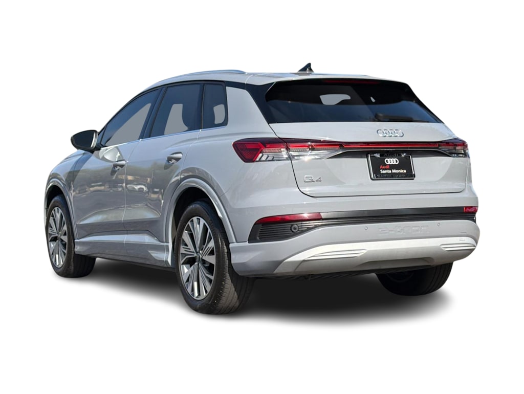 Thumbnail: 2023 Audi Q4 e-tron - 4