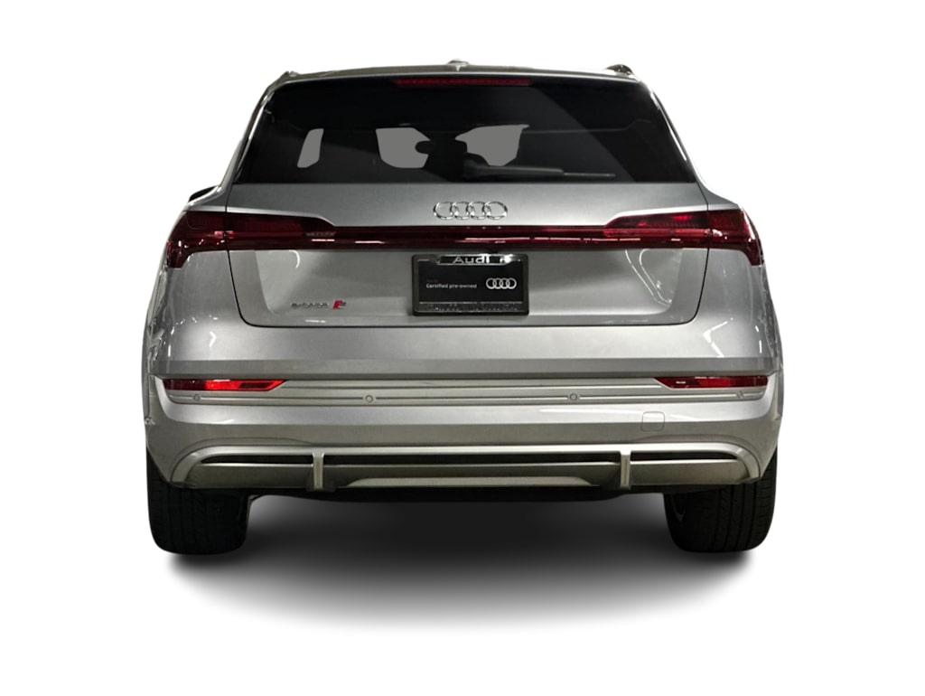 Thumbnail: 2023 Audi e-tron - 5