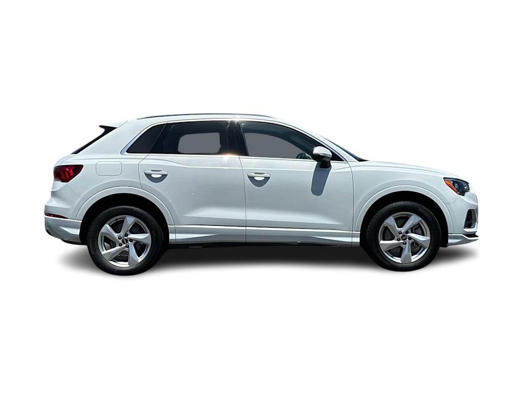 Thumbnail: 2022 Audi Q3 - 18