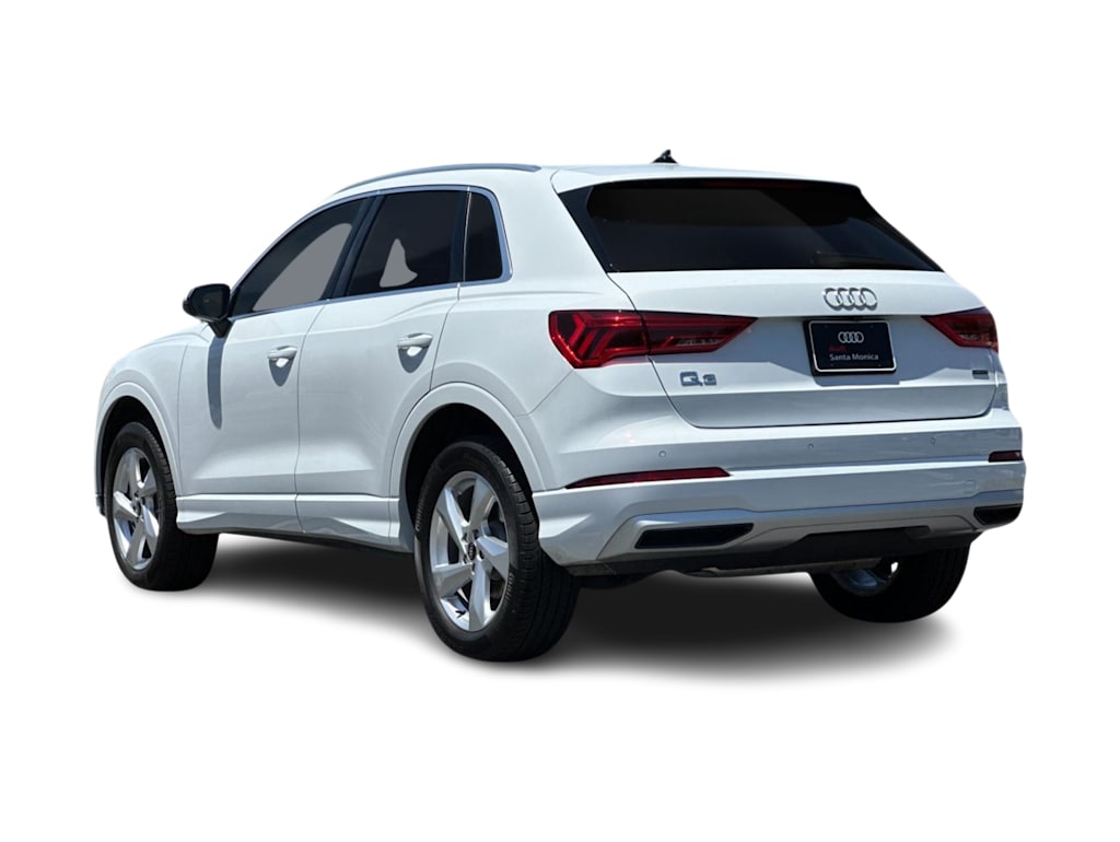 Thumbnail: 2022 Audi Q3 - 4