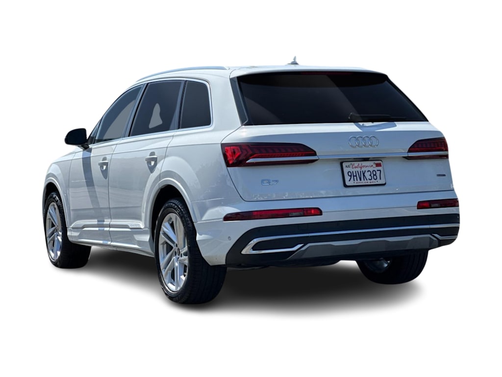 Thumbnail: 2023 Audi Q7 - 4