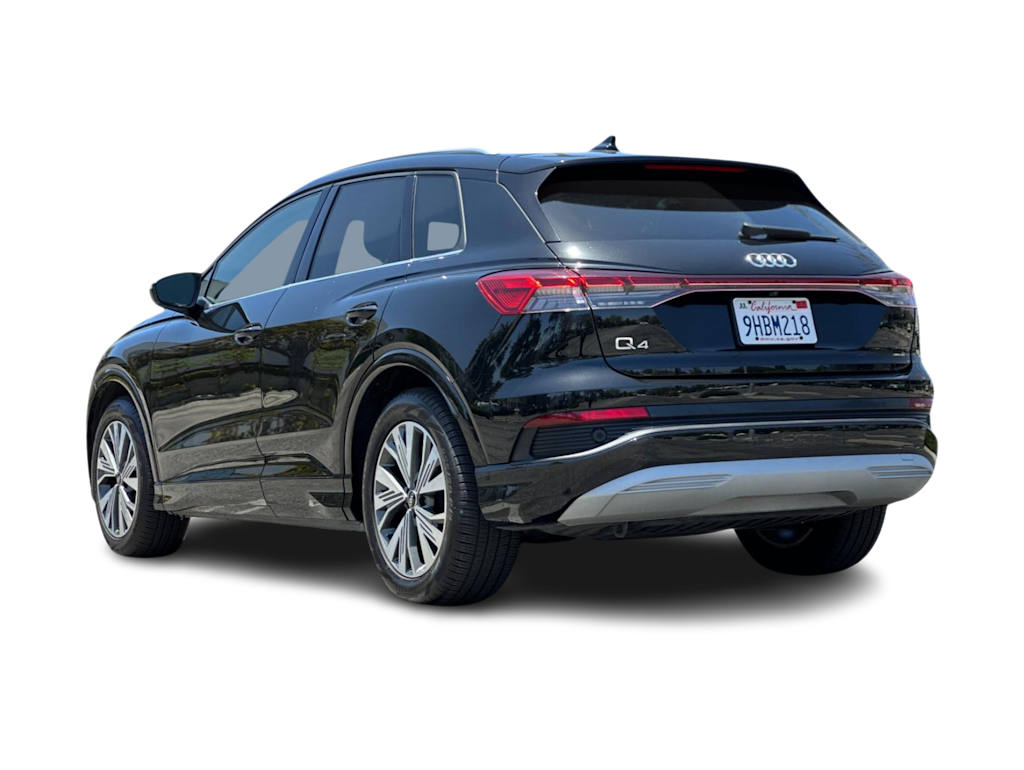 Thumbnail: 2023 Audi Q4 e-tron - 4