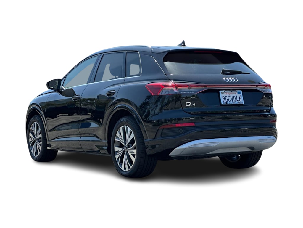 Thumbnail: 2023 Audi Q4 e-tron - 4