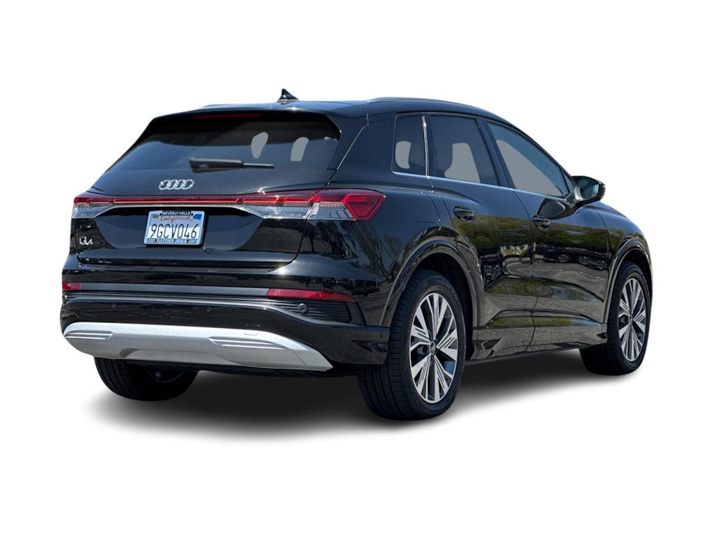 Thumbnail: 2023 Audi Q4 e-tron - 17