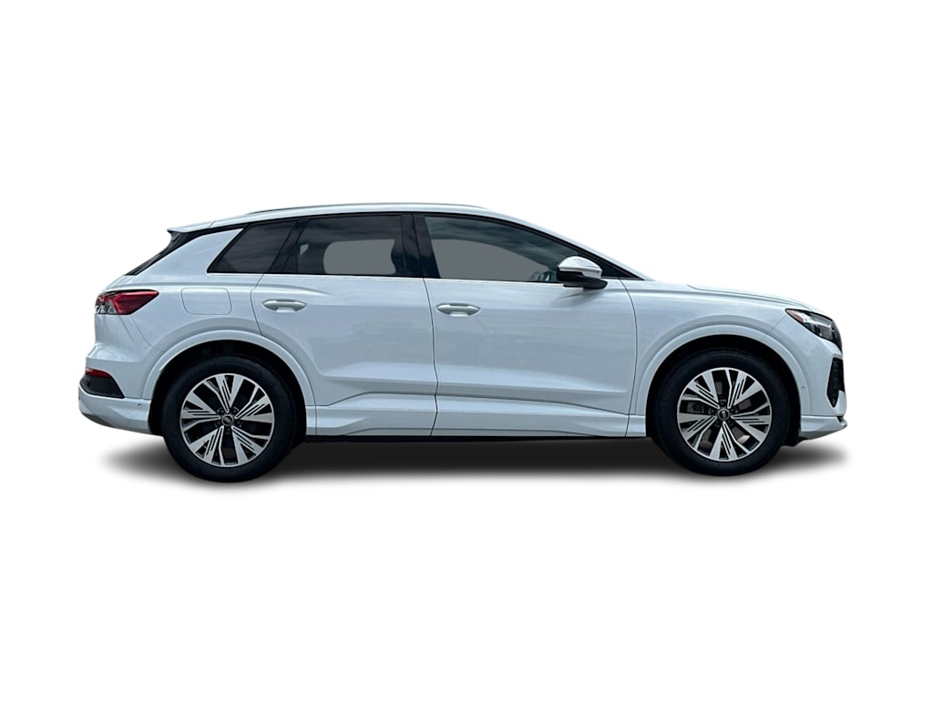 Thumbnail: 2023 Audi Q4 e-tron - 18