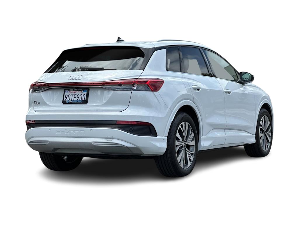 Thumbnail: 2023 Audi Q4 e-tron - 17