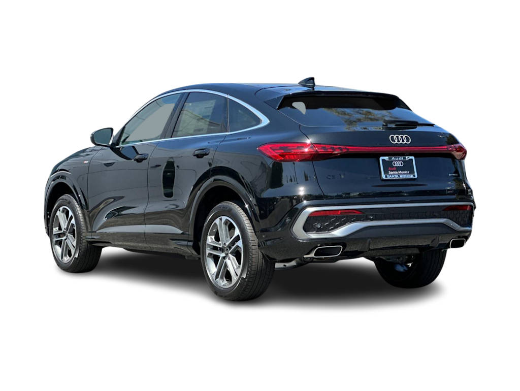 Thumbnail: 2026 Audi Q5 - 4