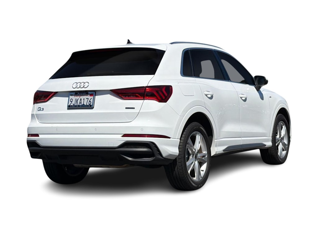 Thumbnail: 2024 Audi Q3 - 17