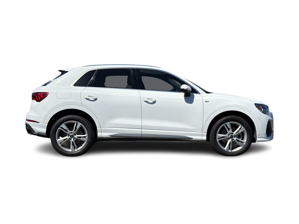 Thumbnail: 2024 Audi Q3 - 18