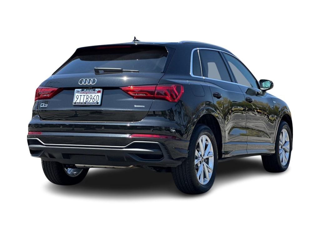Thumbnail: 2025 Audi Q3 - 17