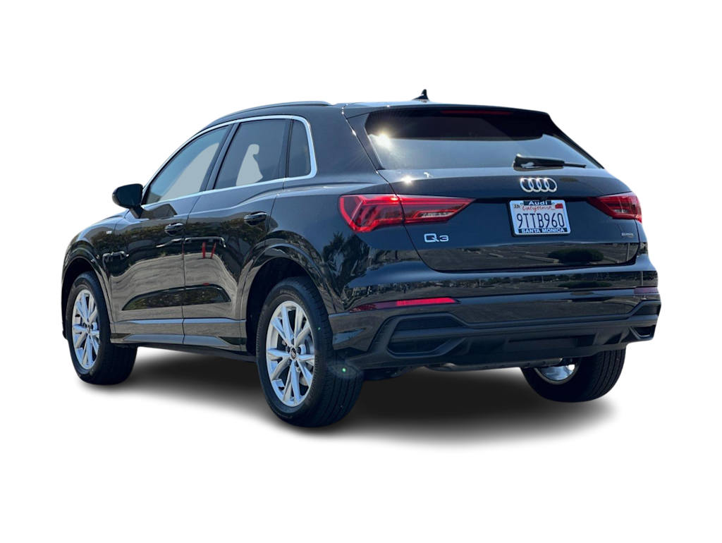 Thumbnail: 2025 Audi Q3 - 4