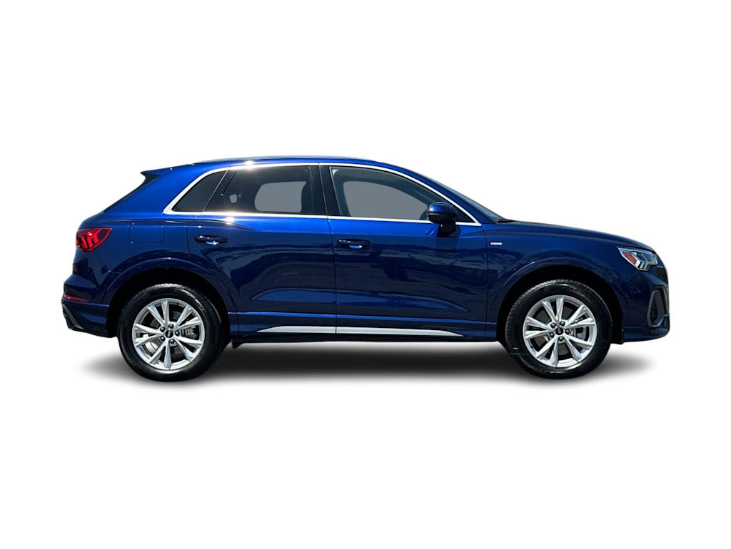 Thumbnail: 2025 Audi Q3 - 18