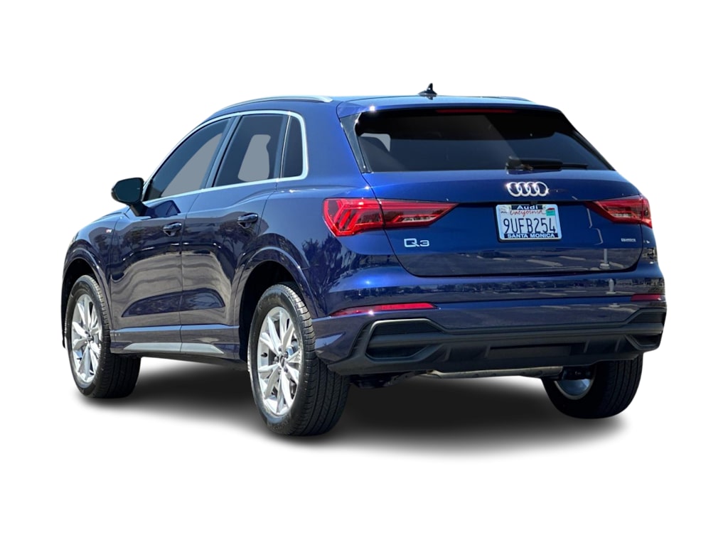 Thumbnail: 2025 Audi Q3 - 4