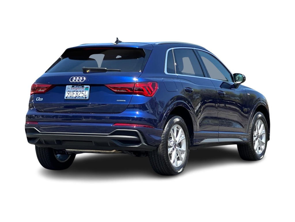 Thumbnail: 2025 Audi Q3 - 17