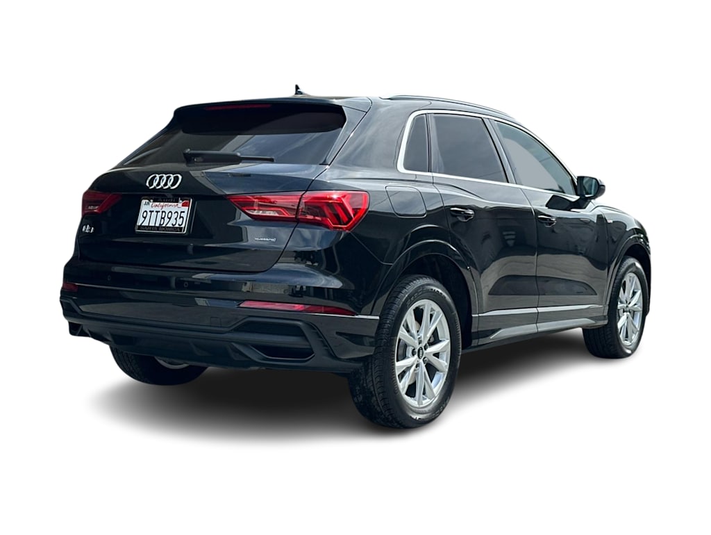 Thumbnail: 2025 Audi Q3 - 17