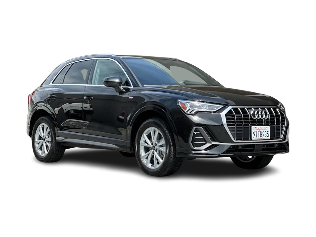 Thumbnail: 2025 Audi Q3 - 19