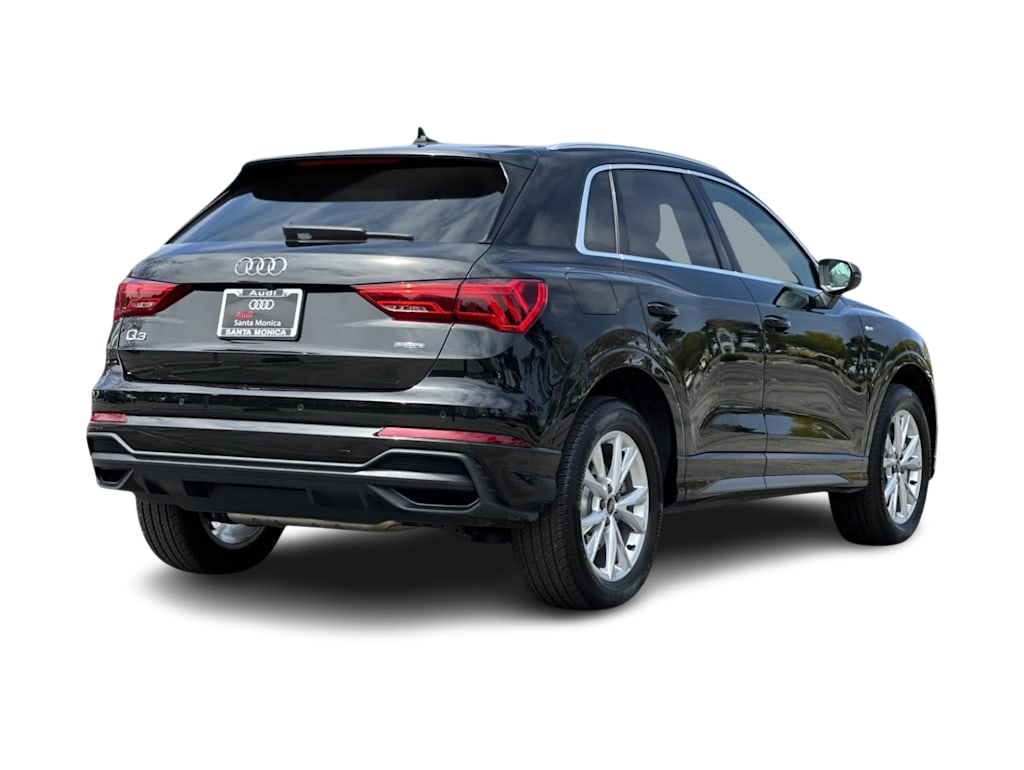 Thumbnail: 2025 Audi Q3 - 17