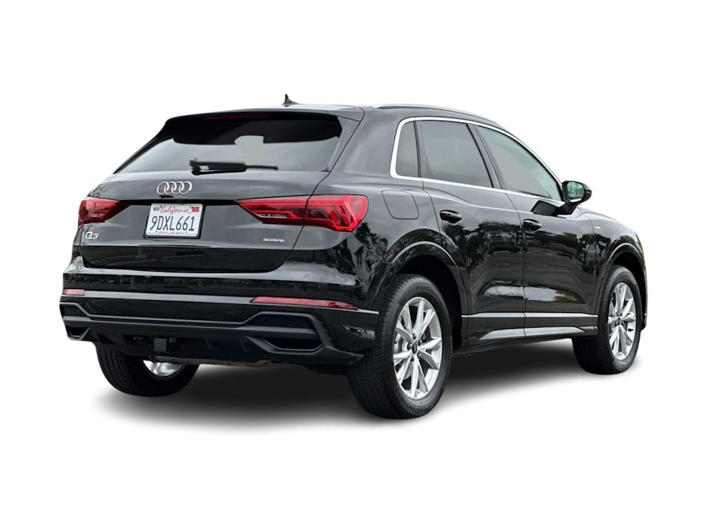 Thumbnail: 2023 Audi Q3 - 16