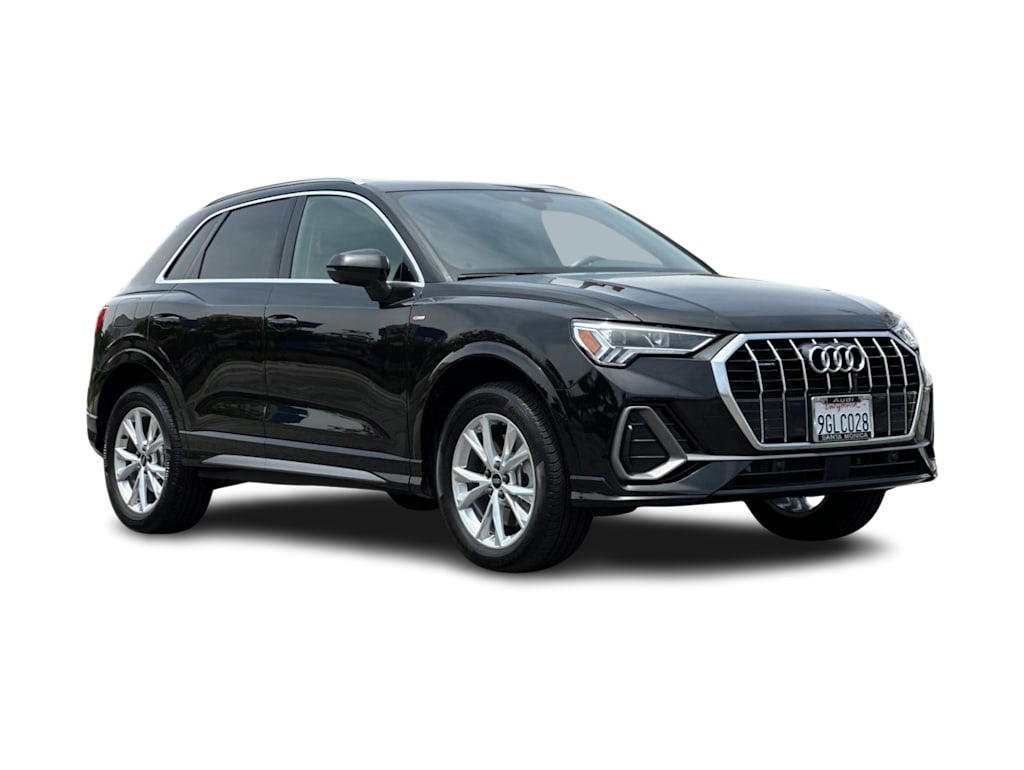 Thumbnail: 2023 Audi Q3 - 19
