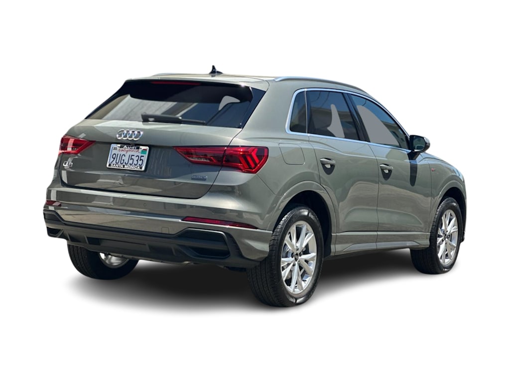 Thumbnail: 2025 Audi Q3 - 17