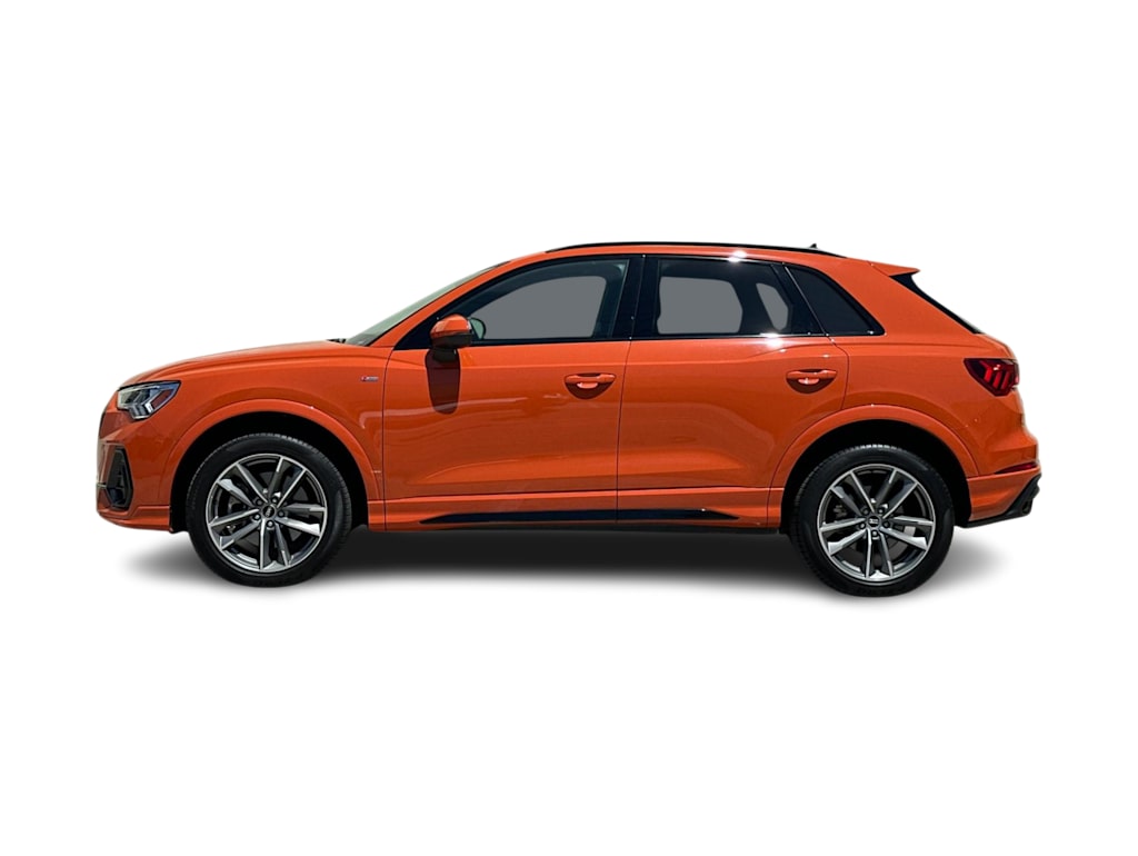 Thumbnail: 2023 Audi Q3 - 3