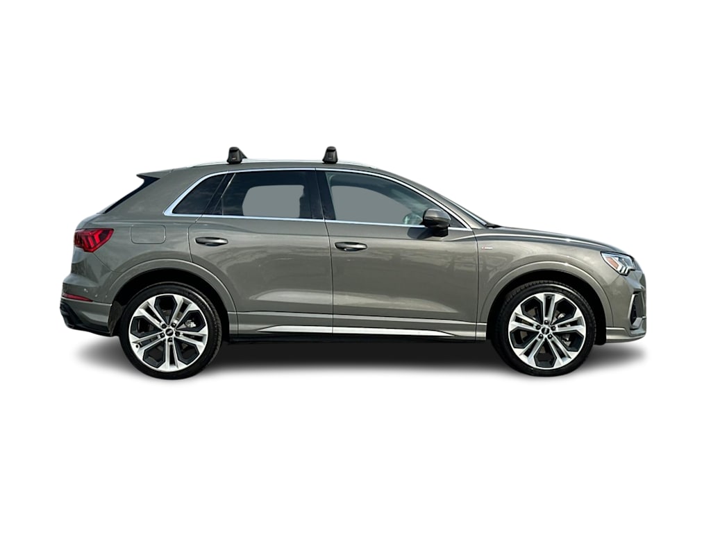 Thumbnail: 2020 Audi Q3 - 18